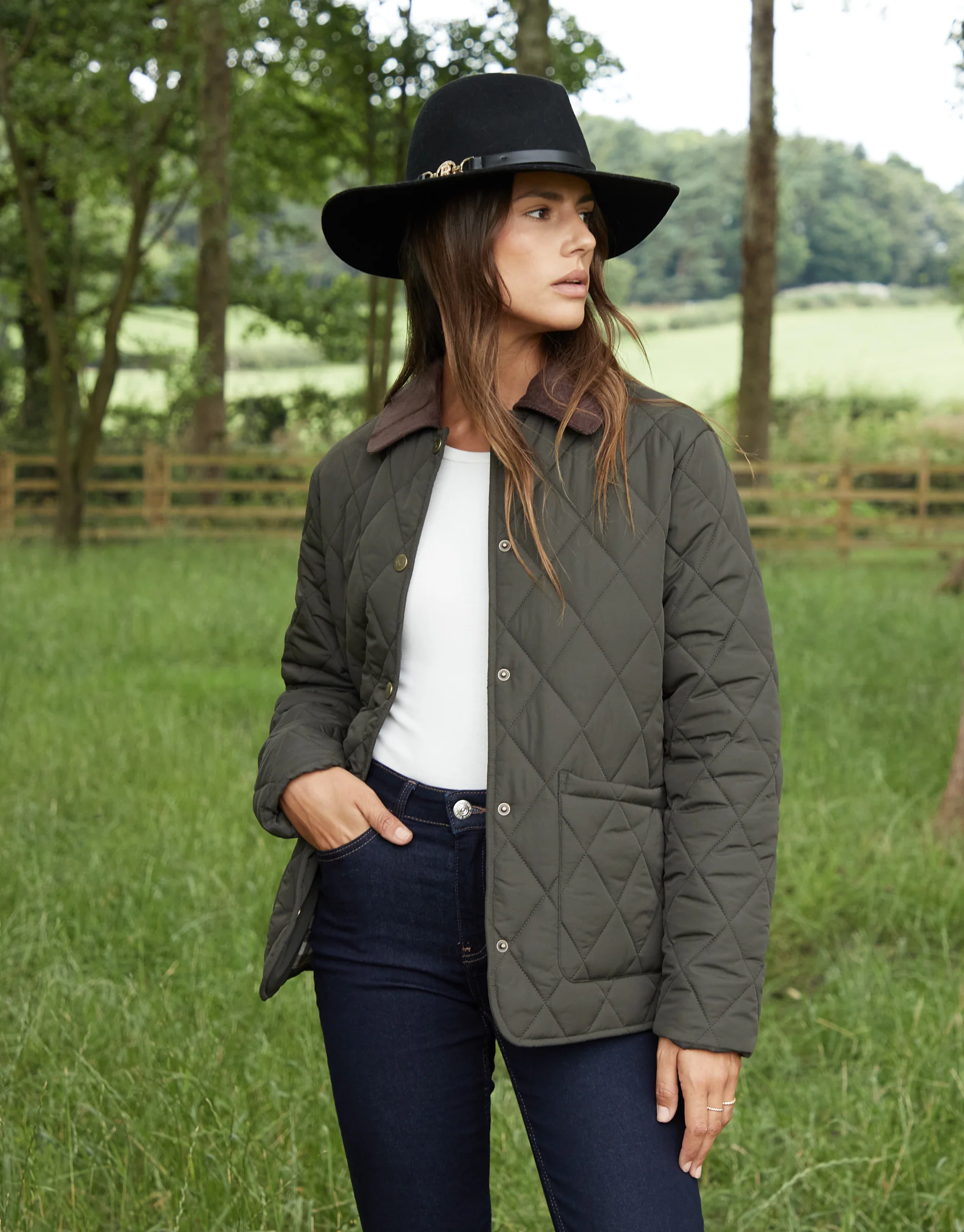 Cord Collar Diamond Quilted Heritage Jacket in Khaki Green