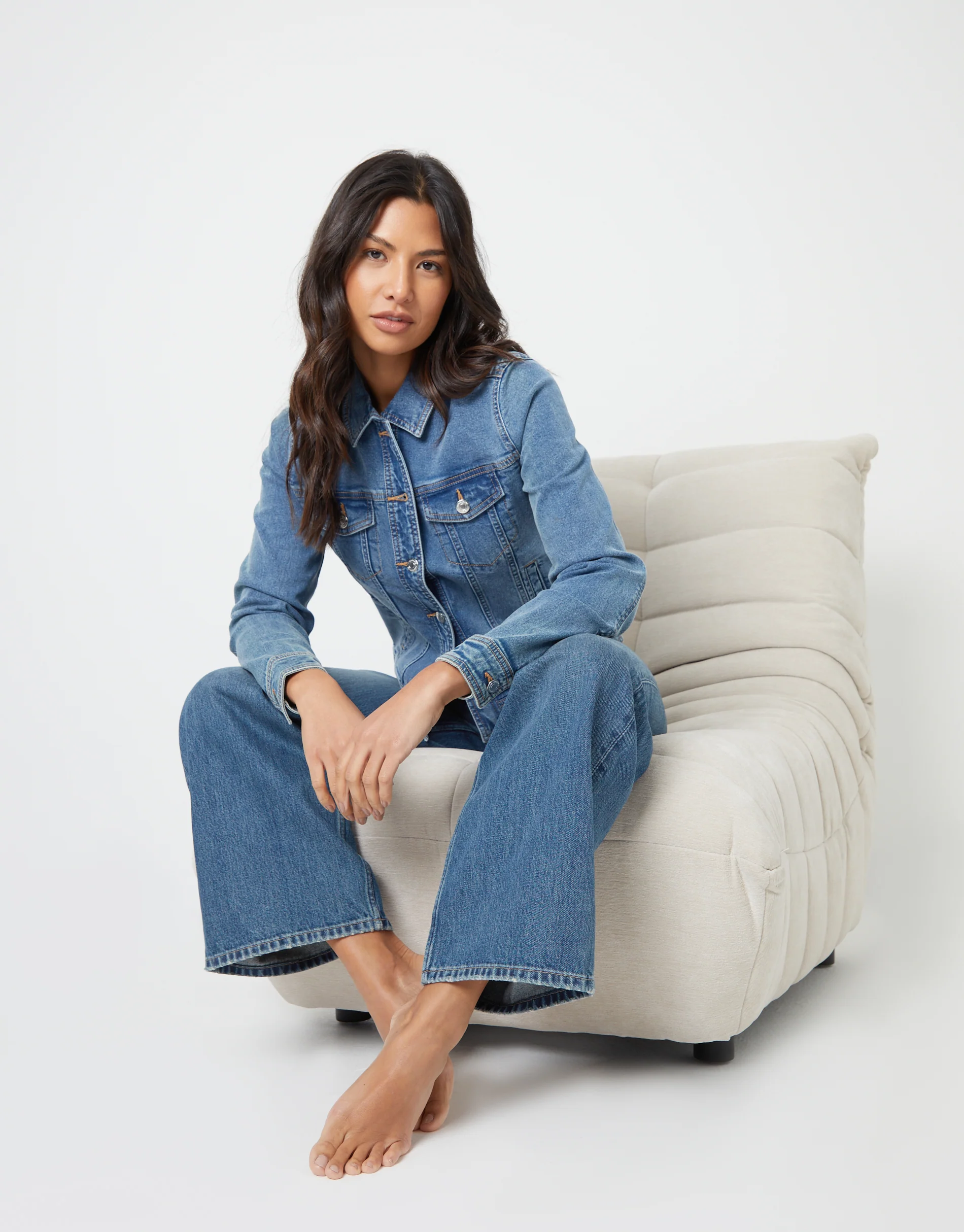 Wide Leg Baggy Jeans in Mid Wash - Image 2