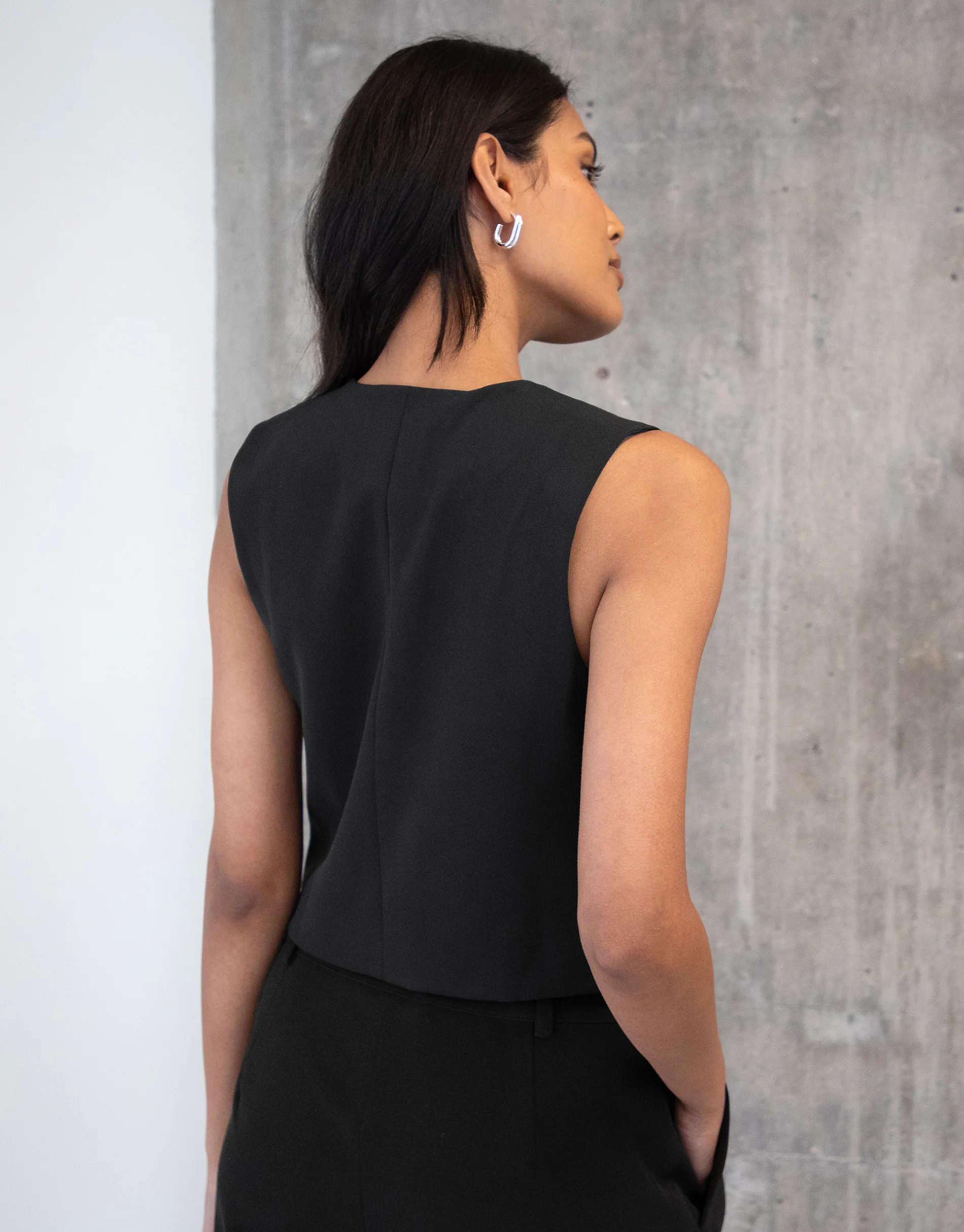 Lined Fitted Tailored Waistcoat in Black - Image 2