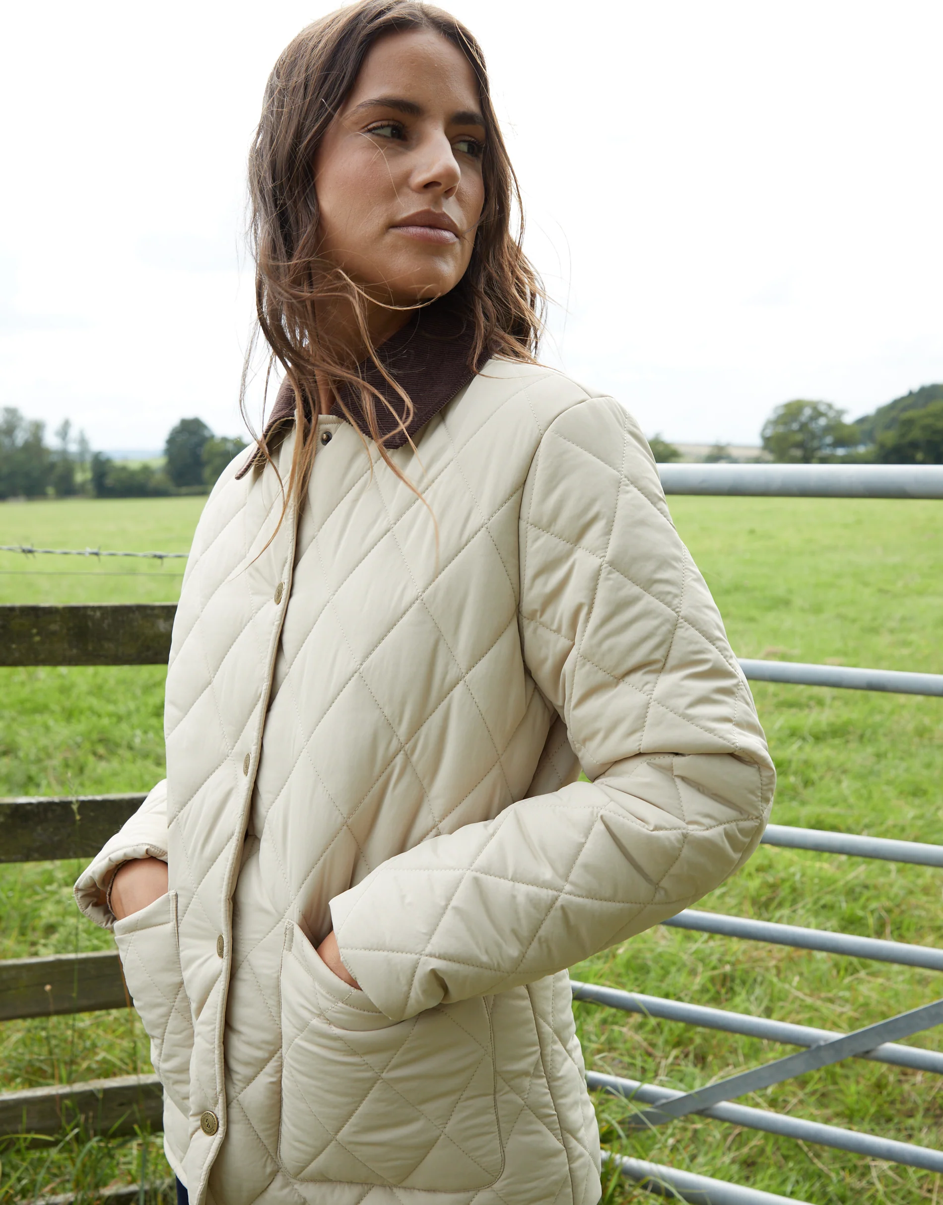Cord Collar Diamond Quilted Heritage Jacket in Stone - Image 3